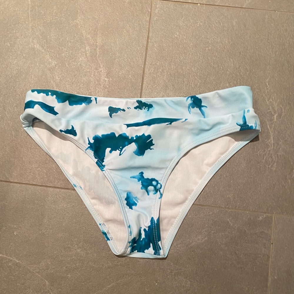 Bikini bottoms tie dye